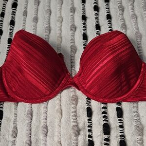 Vassarette Bold Red Striped Bra